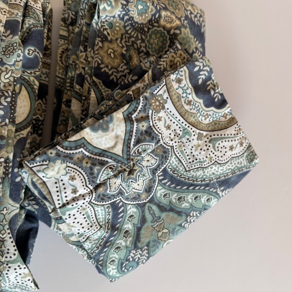 Pottery Barn Jordana Paisley Percale Duvet Cover and Shams - Picture 5 of 5